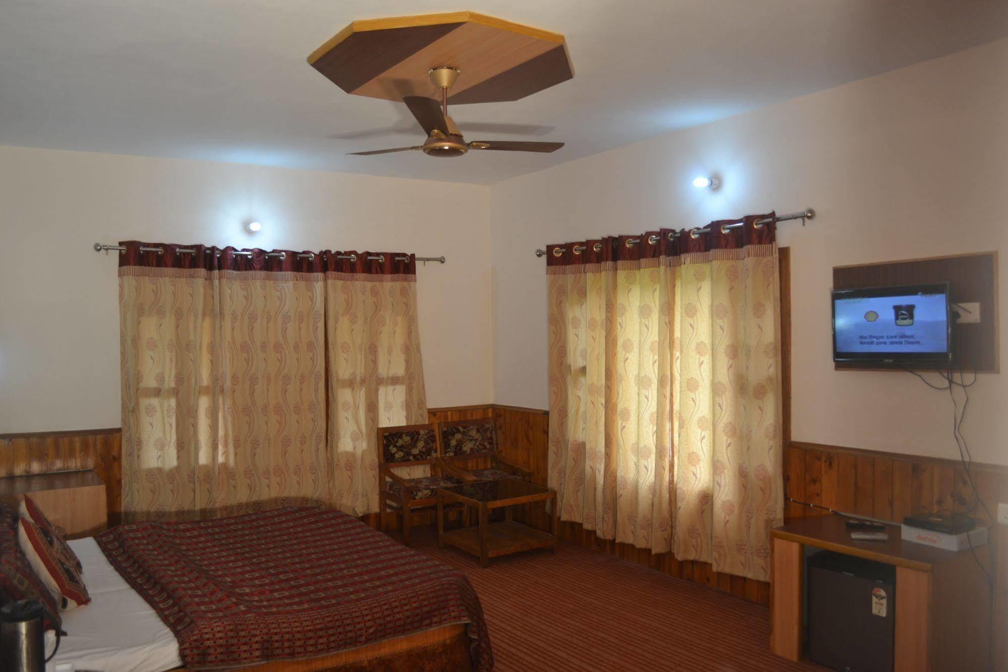 Hilltone Resorts & Spa Manāli Exterior foto