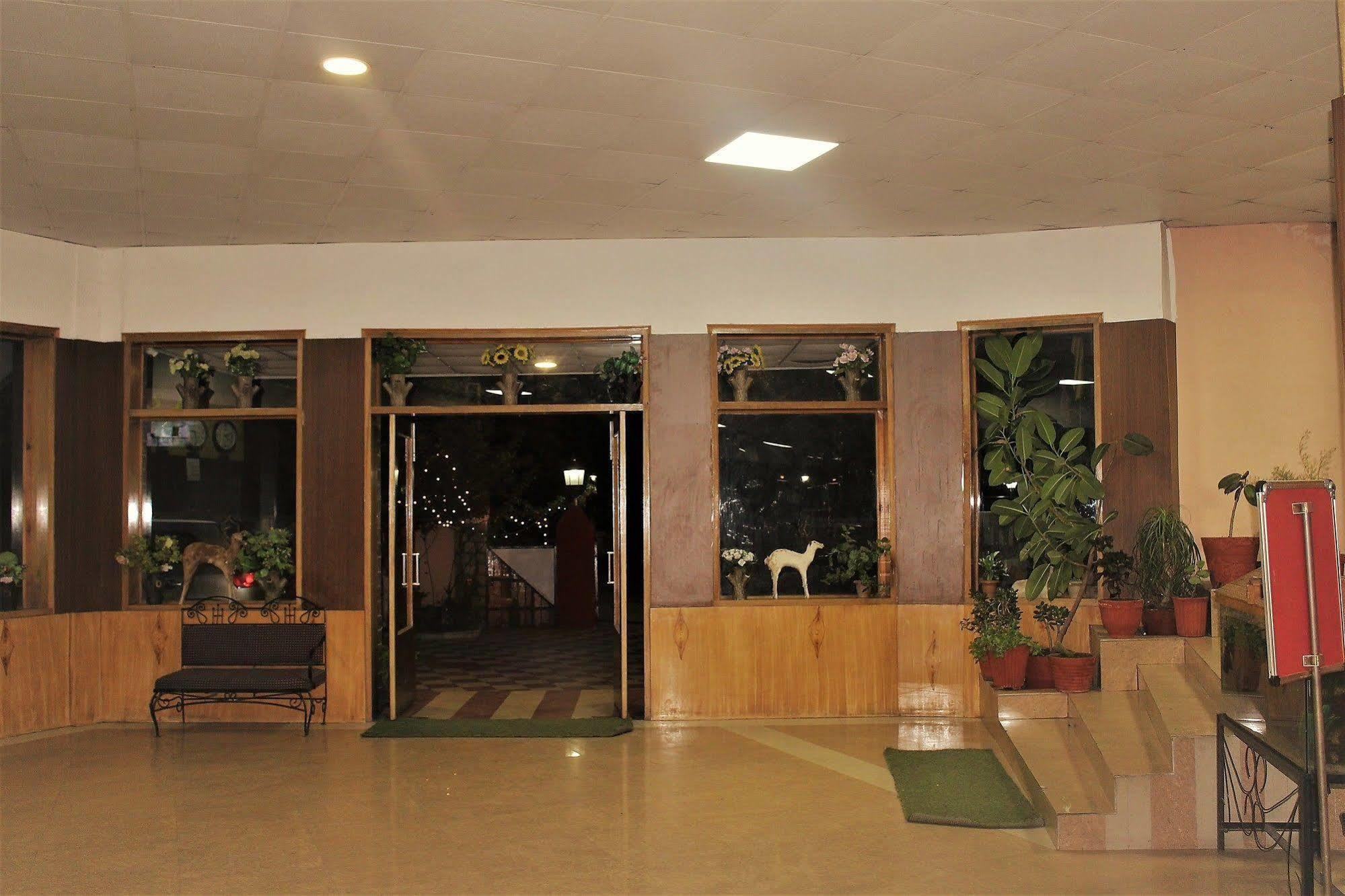 Hilltone Resorts & Spa Manāli Exterior foto