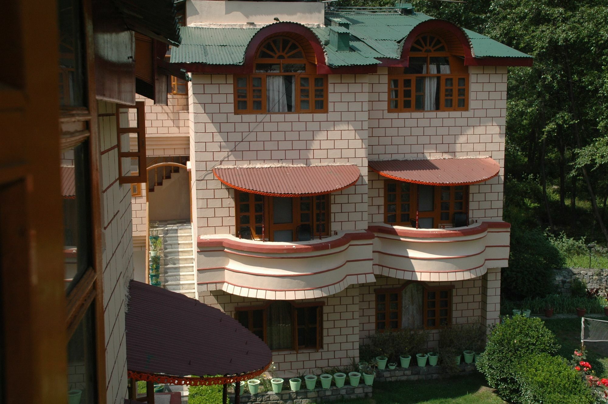 Hilltone Resorts & Spa Manāli Exterior foto